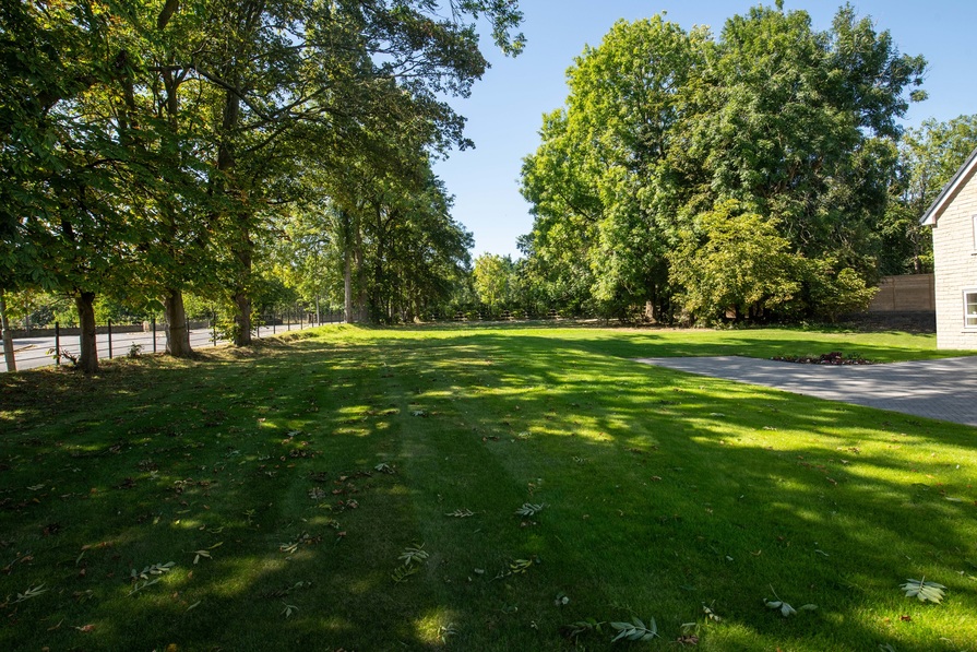 Wadsworth Gardens
