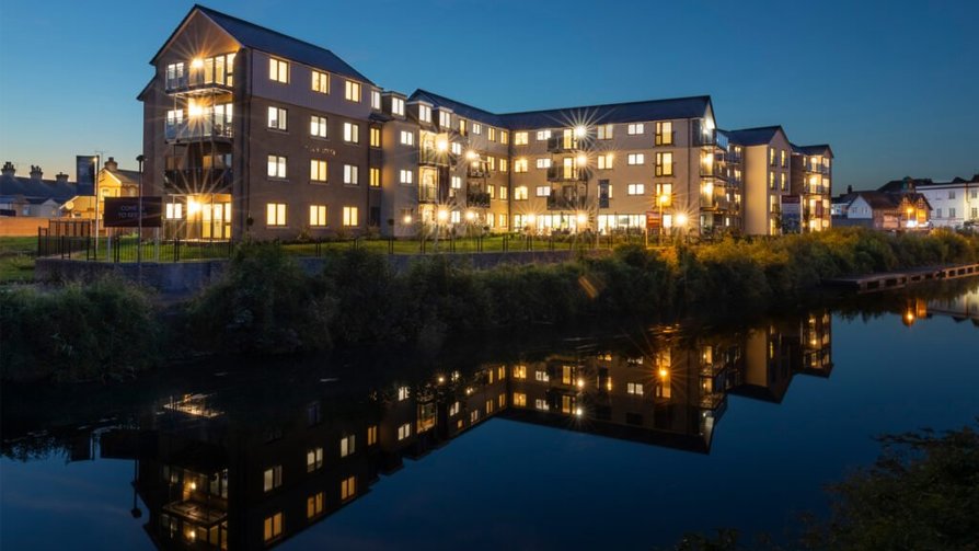 Riverain Lodge