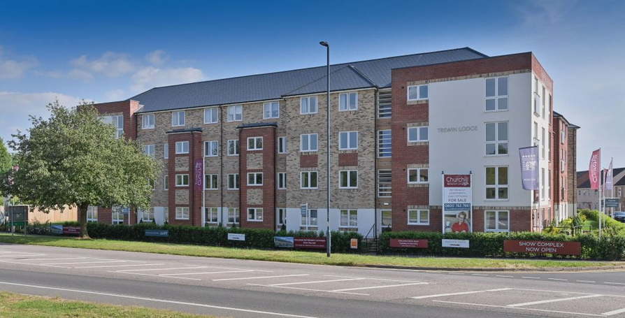 Trewin Lodge And Trewin Mews