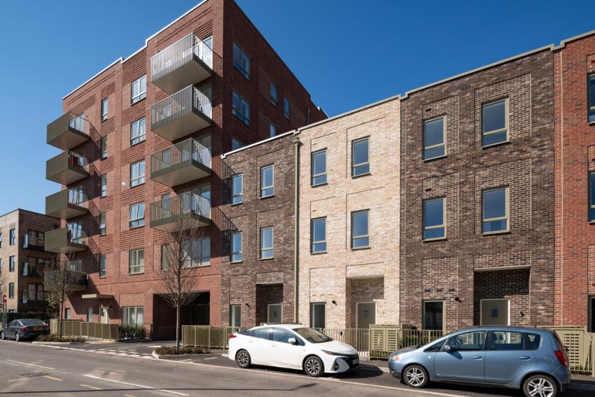South Oxhey Central