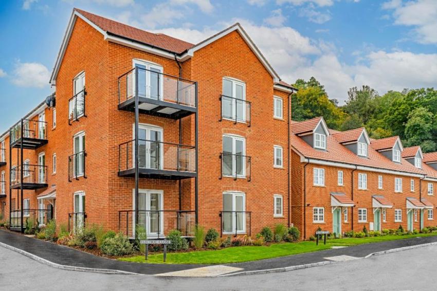 Catteshall Court