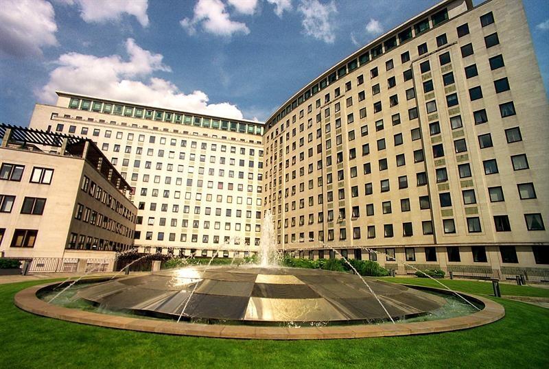 The Whitehouse Apartments