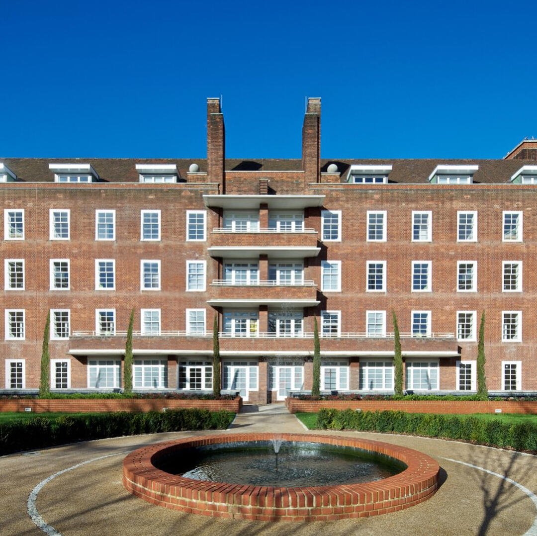 Ashlar Court