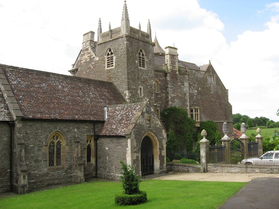 Magpie Court