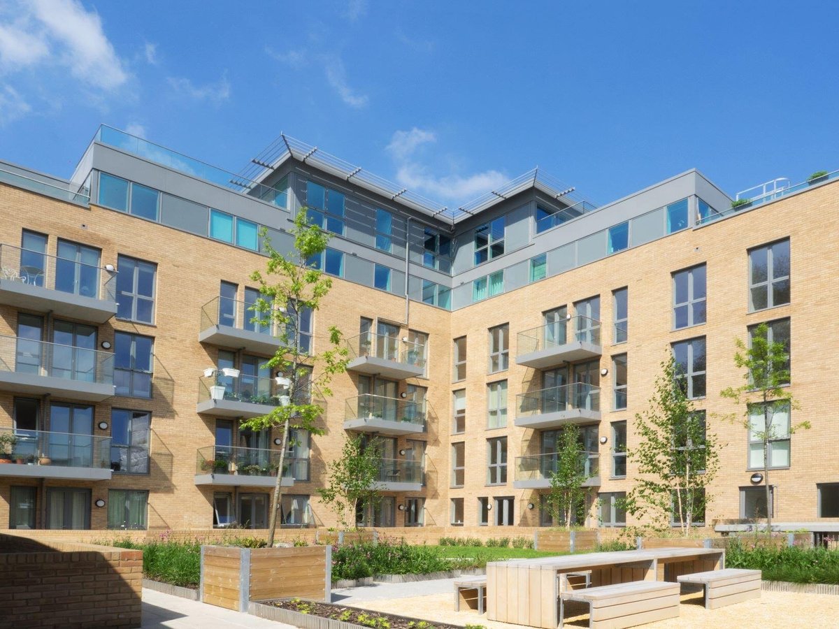 Brackenbury Square