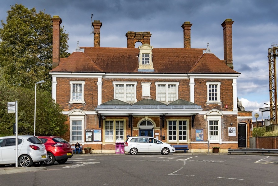 Melton Manor