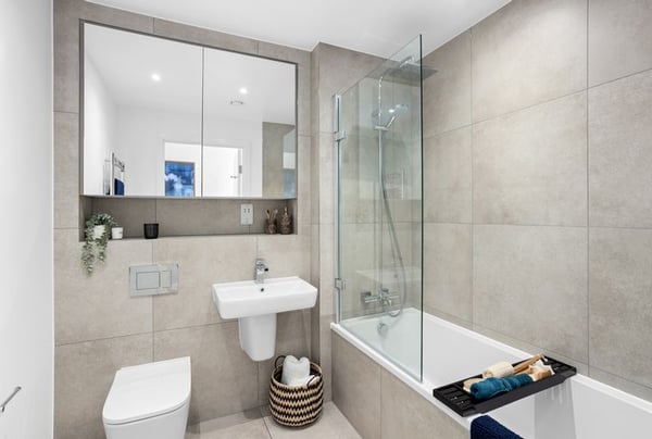 1 bedroom apartment for sale - Image 1