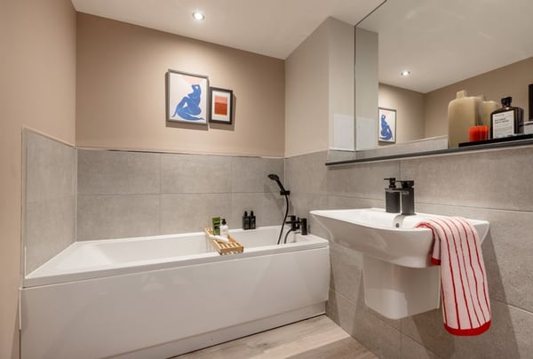 3 bedroom house for sale - Image 3