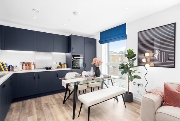 2 bedroom apartment for sale - Image 2