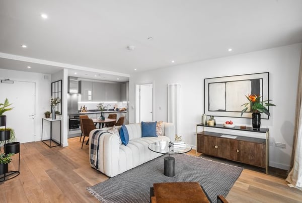 2 bedroom apartment for sale - Image 3