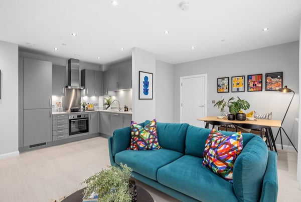 1 bedroom apartment for sale - Image 2