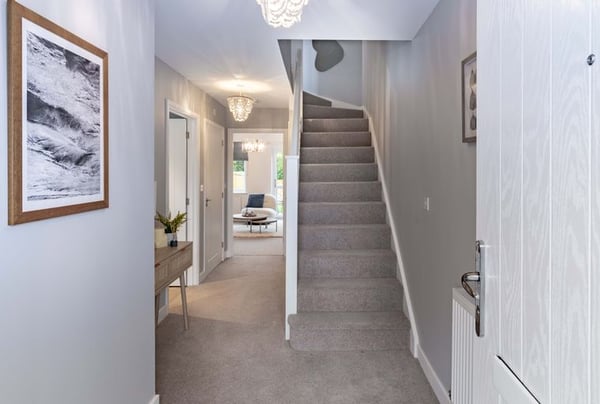 2 bedroom house for sale - Image 2