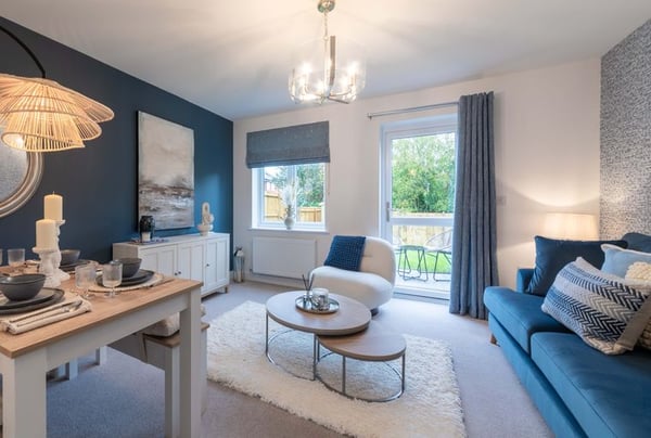 3 bedroom house for sale - Image 2