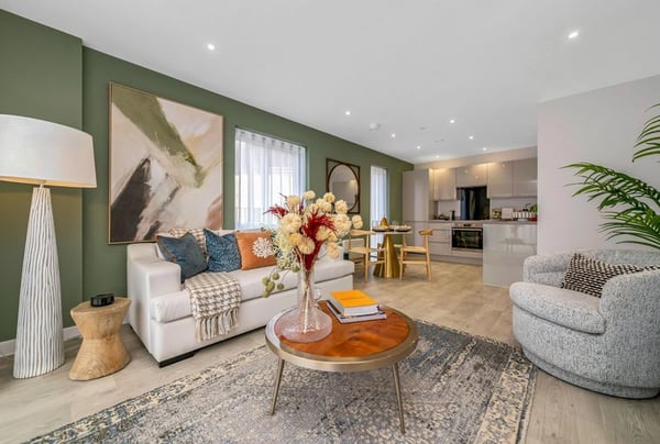 1 bedroom apartment for sale - Image 2