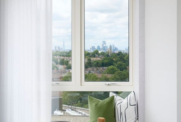 1 bedroom apartment for sale - Image 2