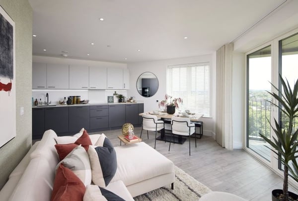 2 bedroom apartment for sale - Image 3