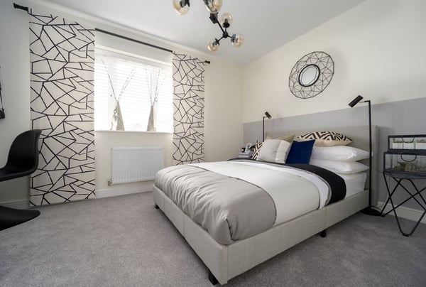 4 bedroom house for sale - Image 2