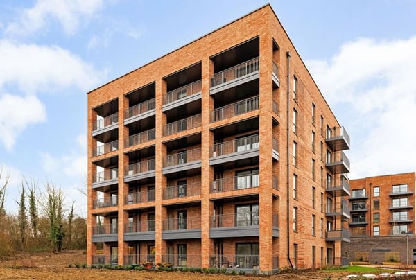 2 bedroom apartment for sale - Image 2