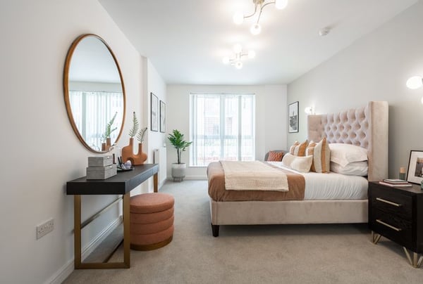 2 bedroom apartment for sale - Image 2