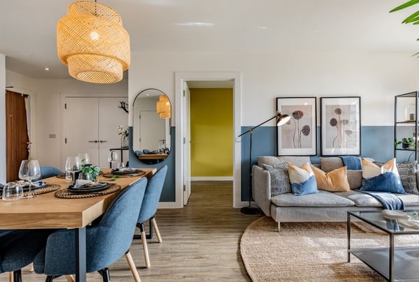 2 bedroom apartment for sale - Image 1