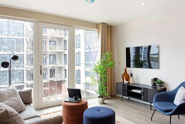 1 bedroom apartment for sale - Image 2