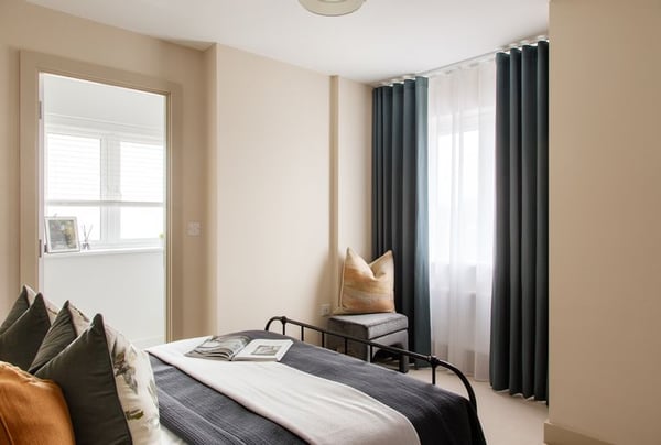 1 bedroom apartment for sale - Image 2