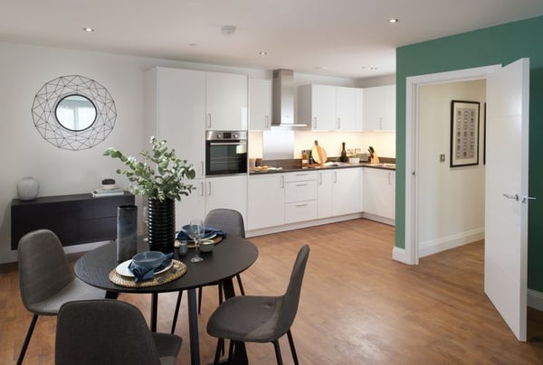 1 bedroom apartment for sale - Image 1