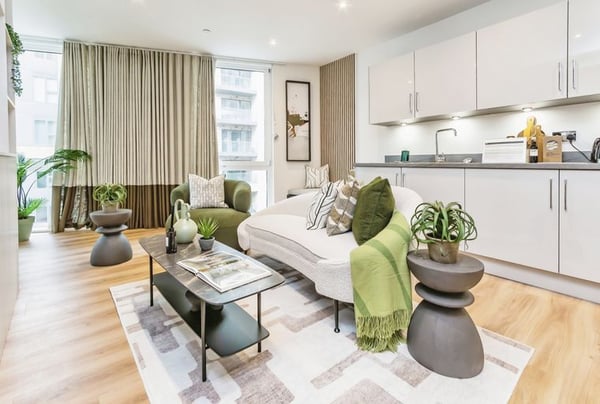 2 bedroom apartment for sale - Image 2