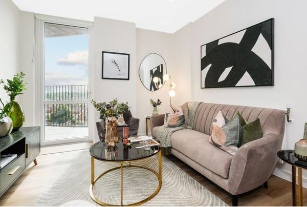 2 bedroom apartment for sale - Image 1