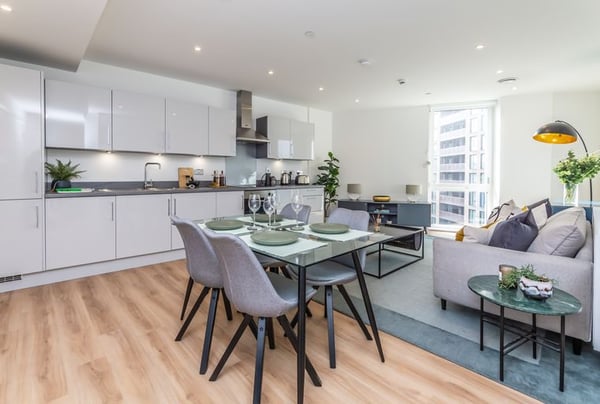 2 bedroom apartment for sale - Image 1