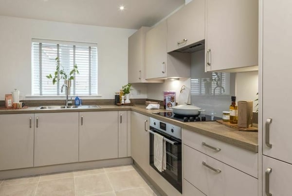 3 bedroom house for sale - Image 3