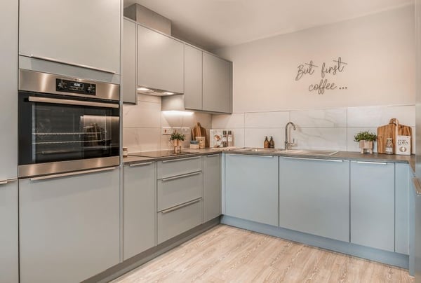 3 bedroom house for sale - Image 2