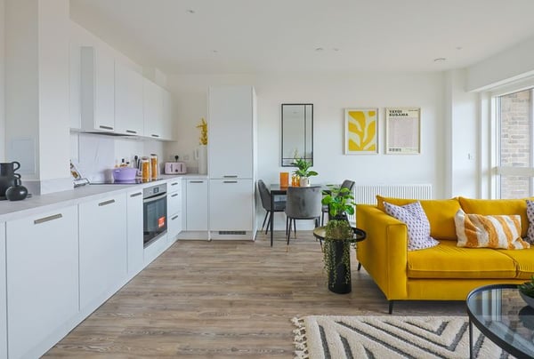 2 bedroom apartment for sale - Image 1