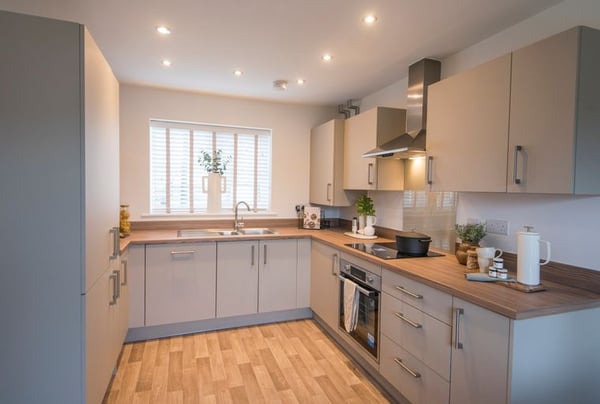 3 bedroom house for sale - Image 2