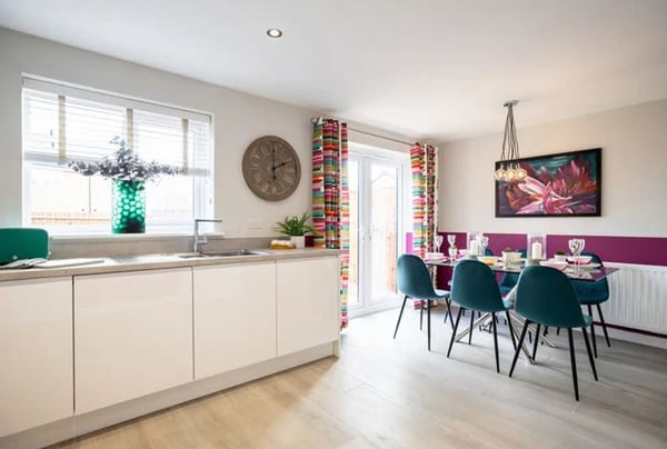 3 bedroom house for sale - Image 2