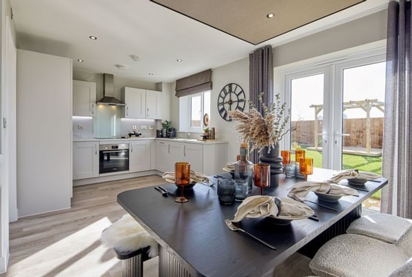 4 bedroom house for sale - Image 3