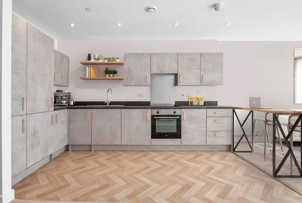 2 bedroom apartment for sale - Image 1