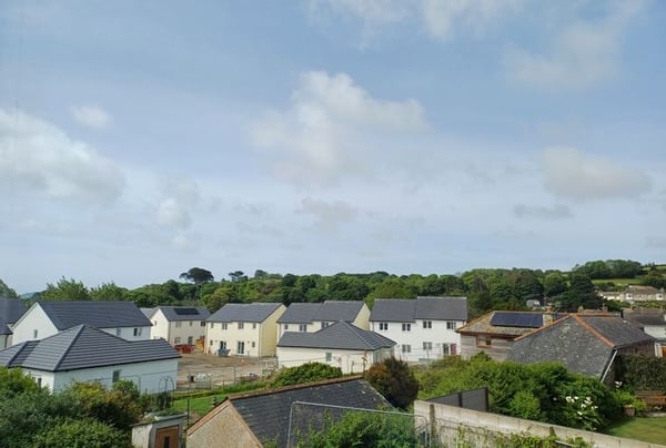 4 bedroom house for sale - Image 2