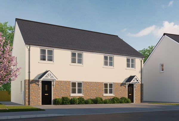 4 bedroom house for sale - Image 1