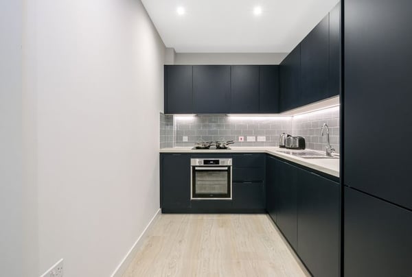 1 bedroom apartment for sale - Image 1