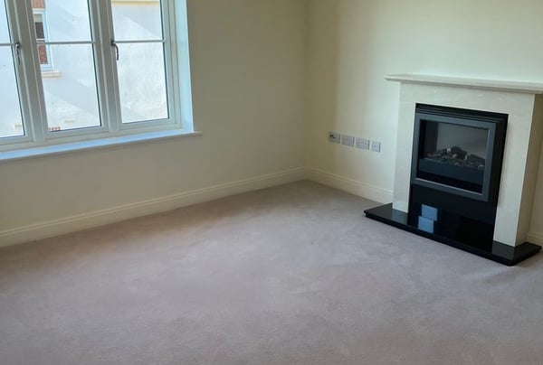 1 bedroom apartment for sale - Image 3