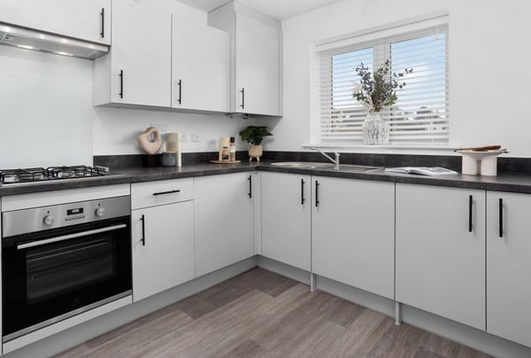 3 bedroom house for sale - Image 3