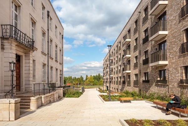 2 bedroom apartment for sale - Image 1