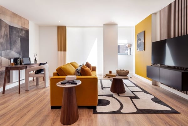 3 bedroom apartment for sale - Image 1