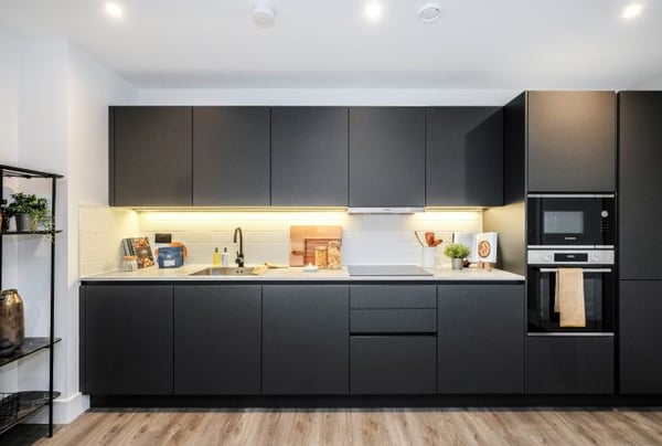 3 bedroom apartment for sale - Image 2