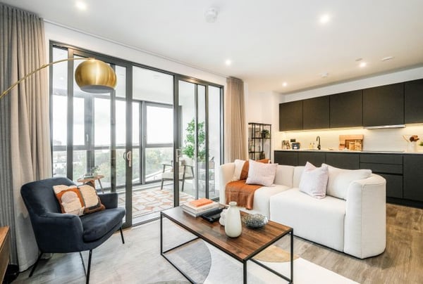 3 bedroom apartment for sale - Image 3