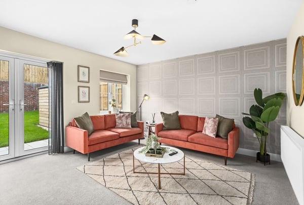 2 bedroom house for sale - Image 2