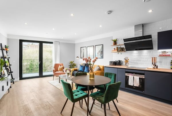 2 bedroom apartment for sale - Image 1