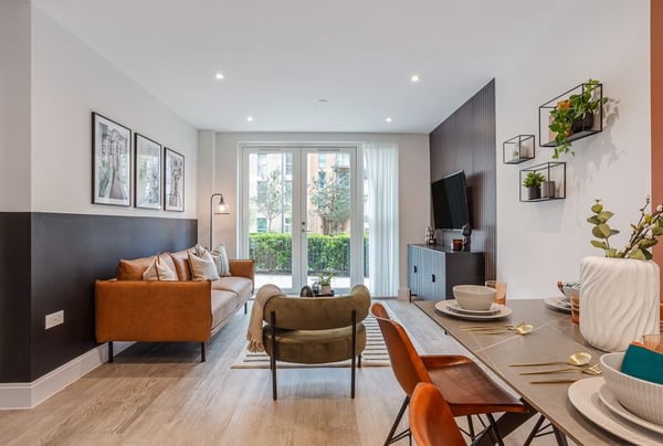 2 bedroom apartment for sale - Image 2
