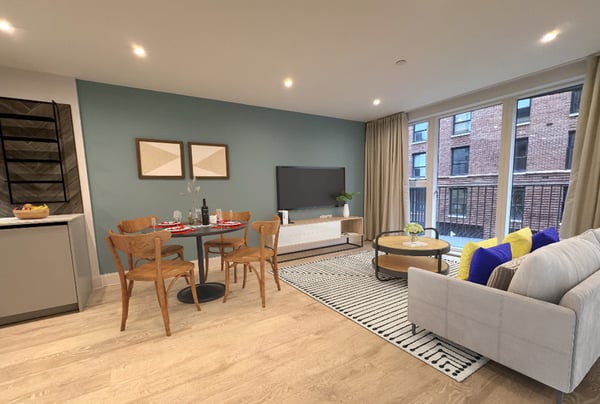 1 bedroom apartment for sale - Image 2